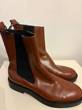 Zara Brown Leather Chelsea Ankle Boots with Black Elastic